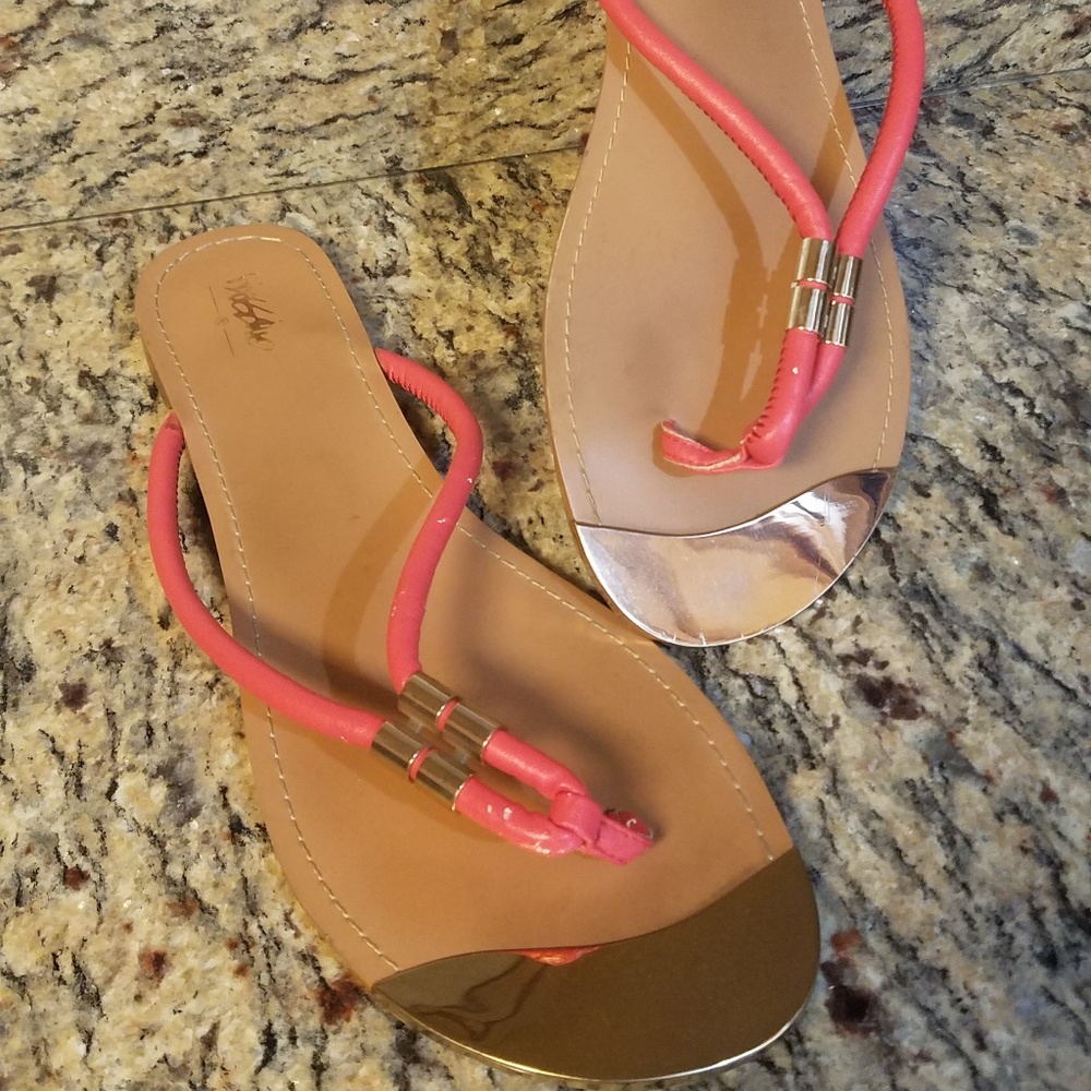 Mossimo Sandal Size 10 Bright Pink Straps w/Gold